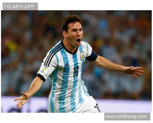 42岁足球明星的传奇人生与职业生涯的辉煌成就回顾